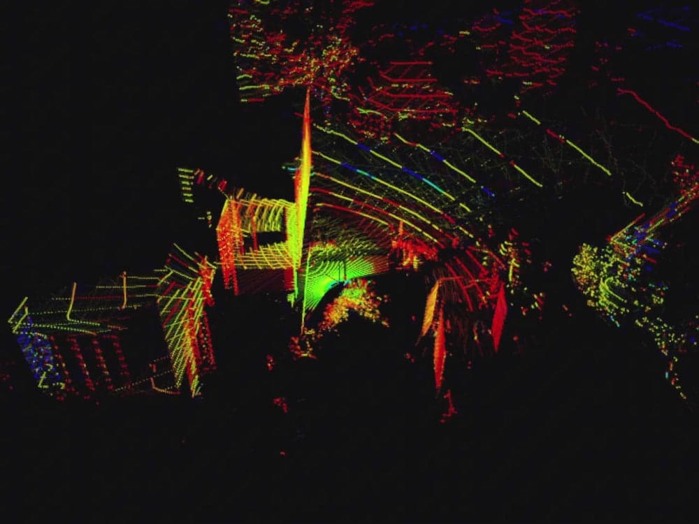 Residential point cloud map of a house yard captured by 3DMakerpro Raven using enhanced SLAM technology.