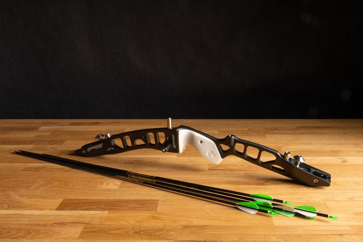 Bow grip